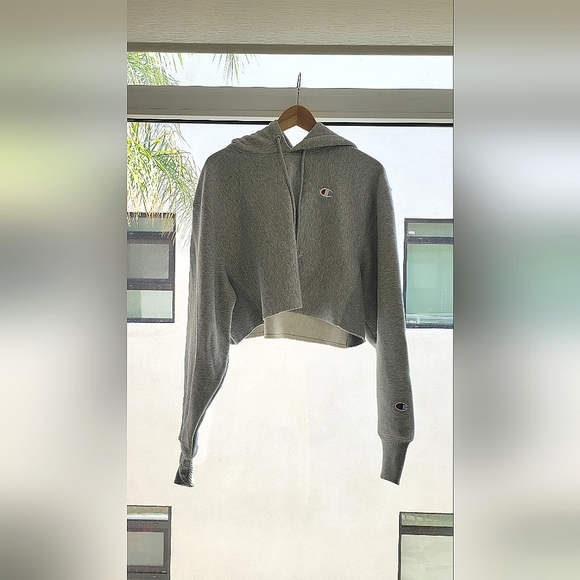 Champion Cropped Hoodie - Picture 1 of 3